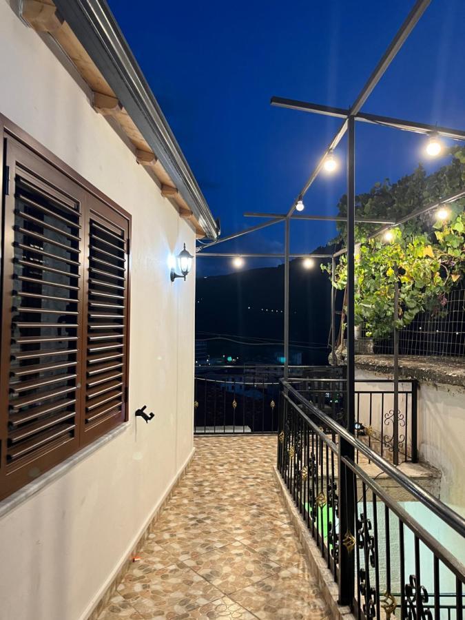 Nena'S Dashe House 培拉特 外观 照片